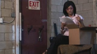 清纯眼镜娘吸屌后被精液灌满了喉咙